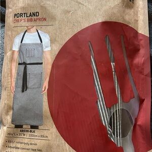 Urban Apron “Portland” chef’s bib apron new in packaging